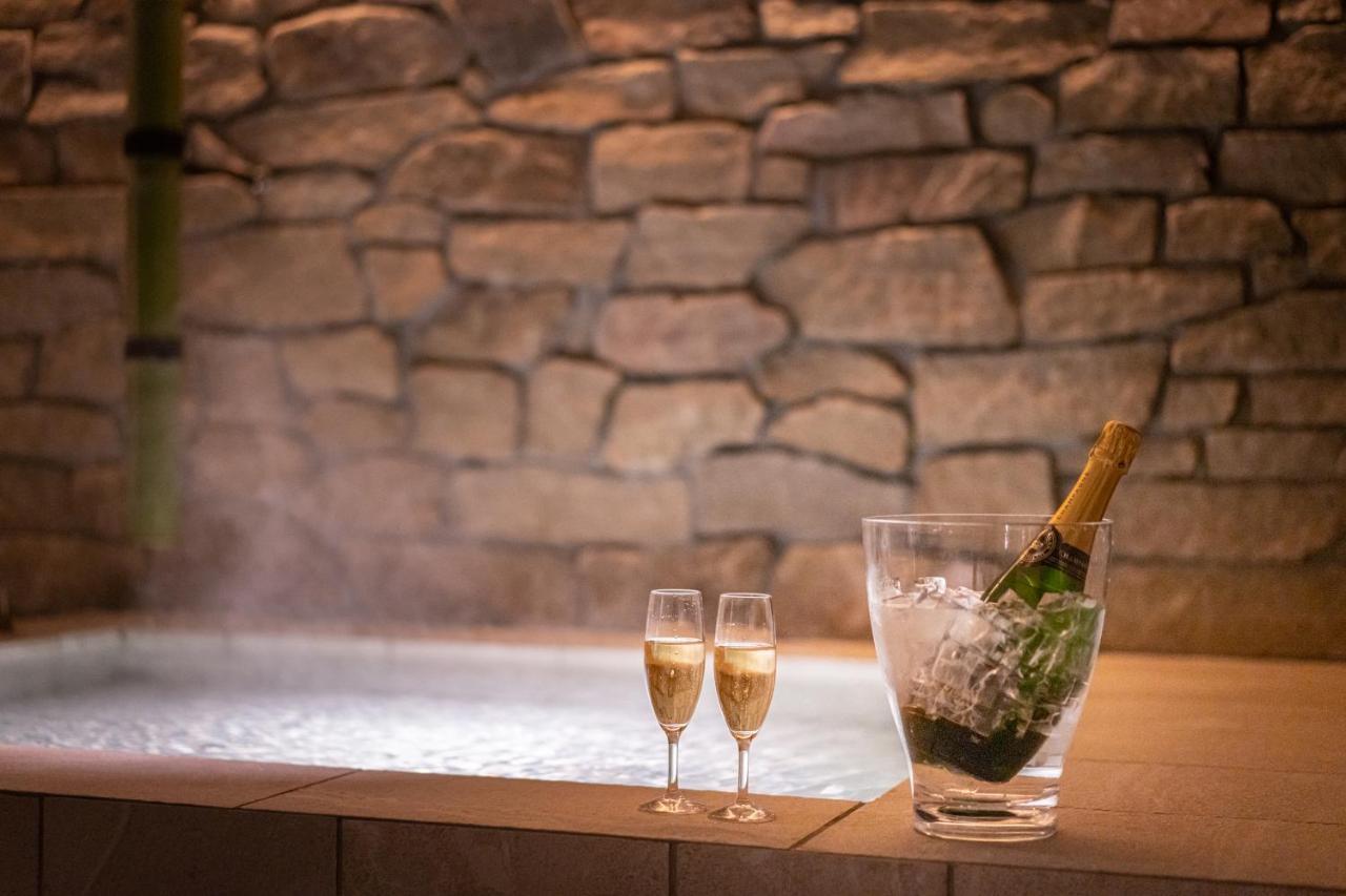 Auberge Fontaine Bleau Atami Atami  Bagian luar foto
