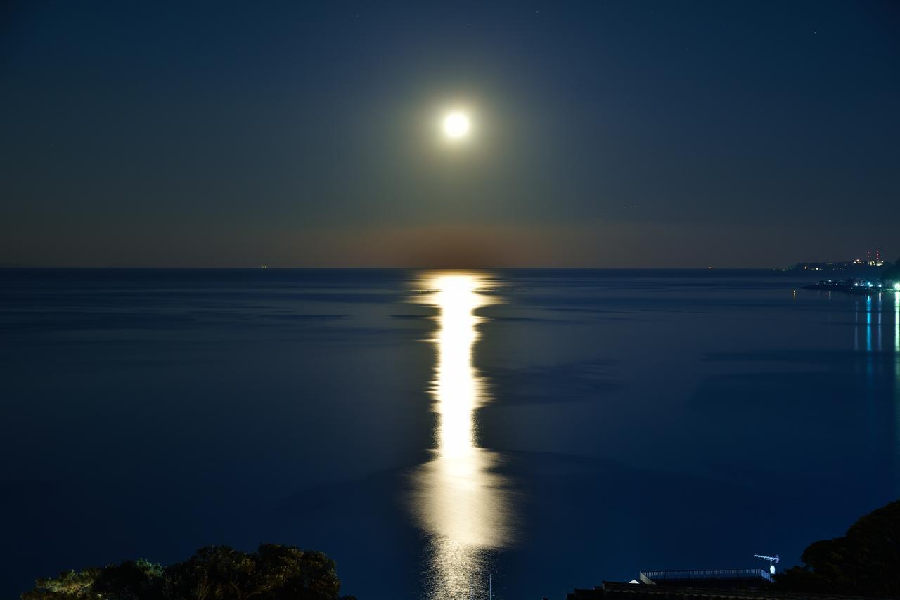 Auberge Fontaine Bleau Atami Atami  Bagian luar foto