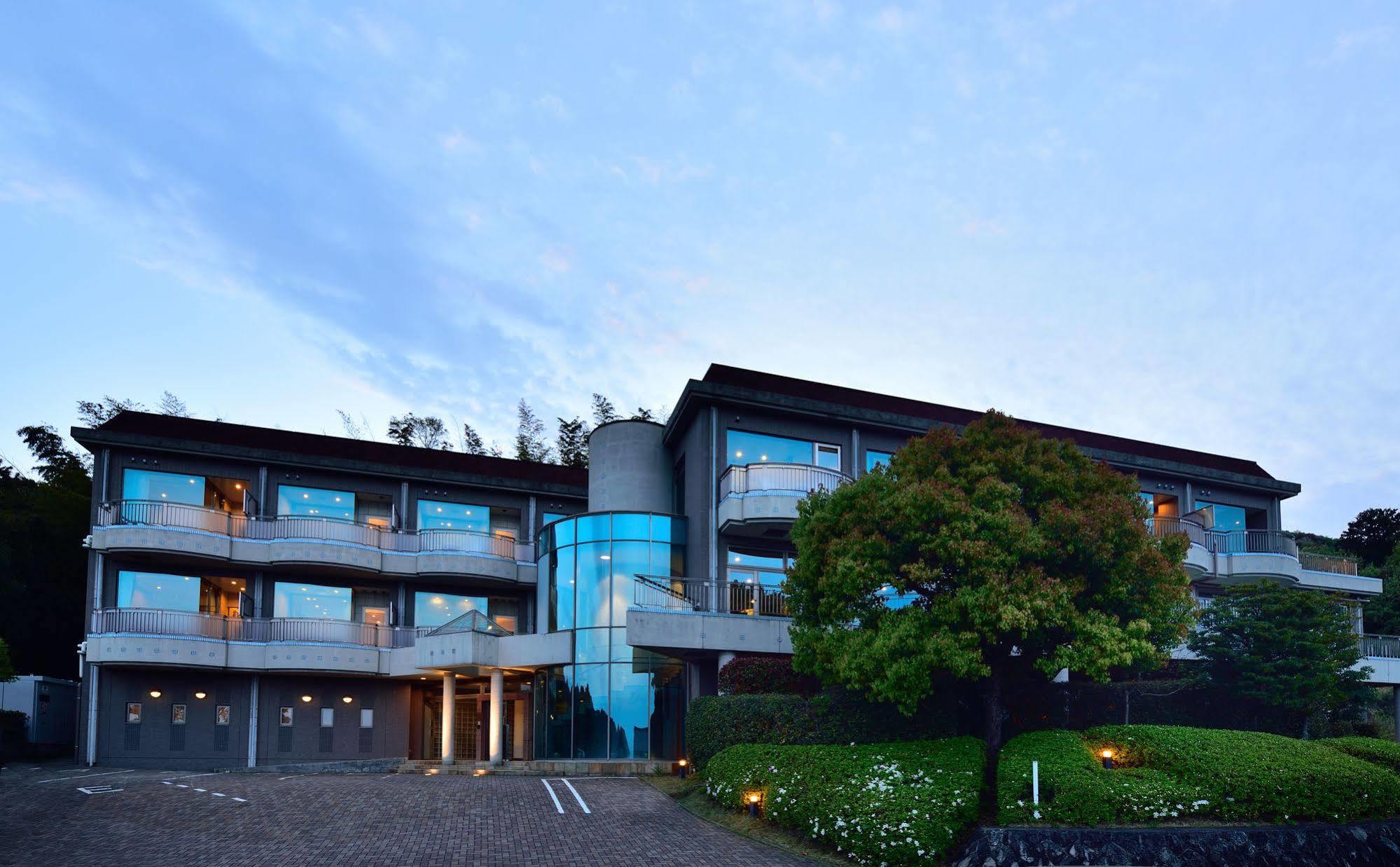 Auberge Fontaine Bleau Atami Atami  Bagian luar foto